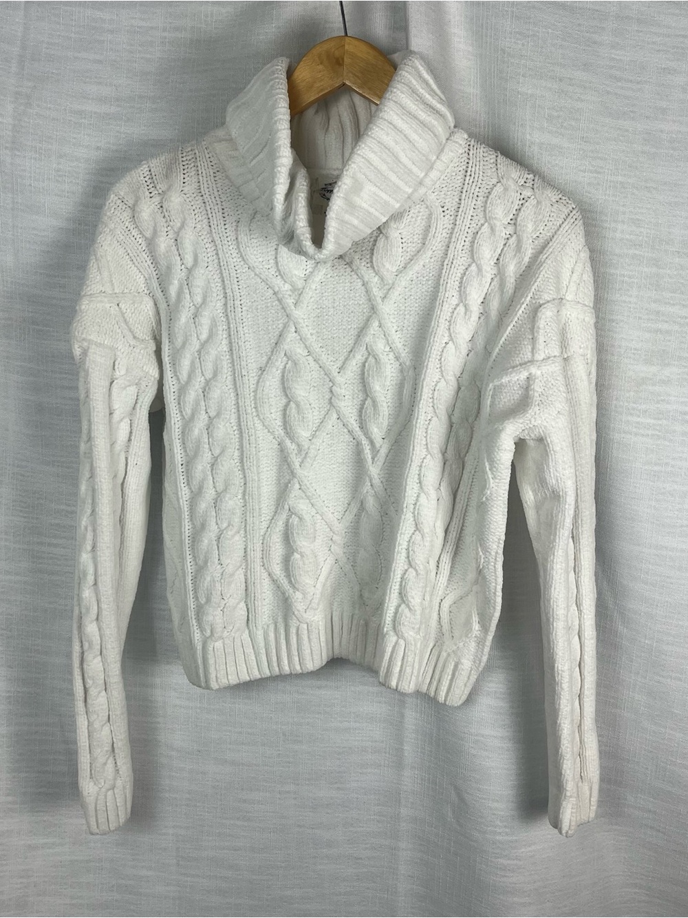 Hippie Rose Y2K Style Cable Knit Sweater White Women’s M